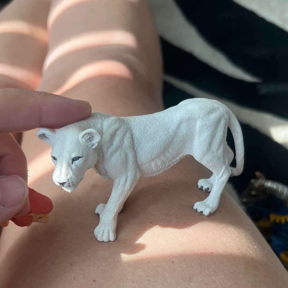 White Lioness Figurine Toy - Realistic Animal Playset Figure